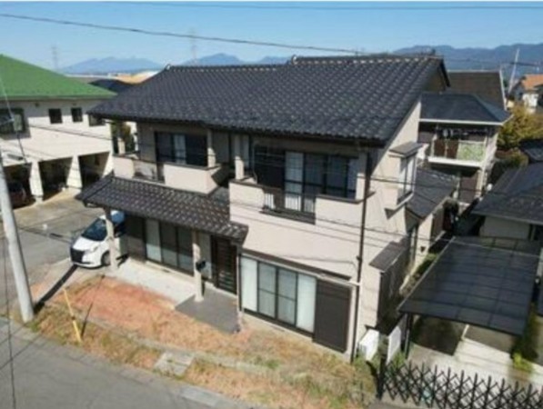 甲府市大里町、中古一戸建ての画像です
