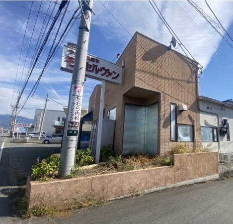 甲斐市篠原、収益物件/店舗の画像です