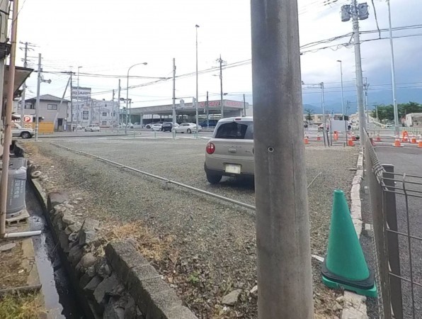 甲府市富竹、土地の画像です