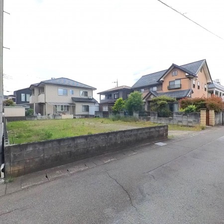 甲府市国母、土地の画像です