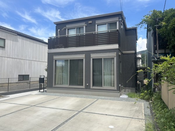 甲府市湯村、中古一戸建ての画像です