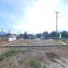 中巨摩郡昭和町河東中島、土地の画像です