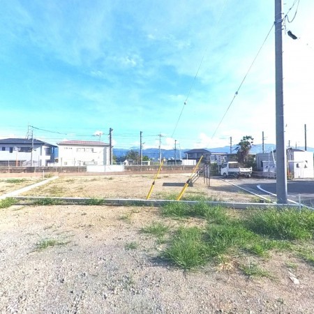 中巨摩郡昭和町河東中島、土地の画像です