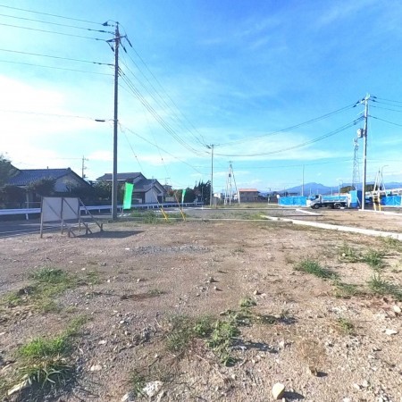 中巨摩郡昭和町河東中島、土地の画像です