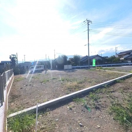 中巨摩郡昭和町河東中島、土地の画像です