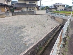 甲府市岩窪町、土地の画像です