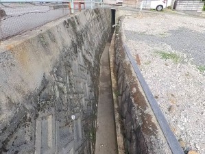 甲府市岩窪町、土地の画像です