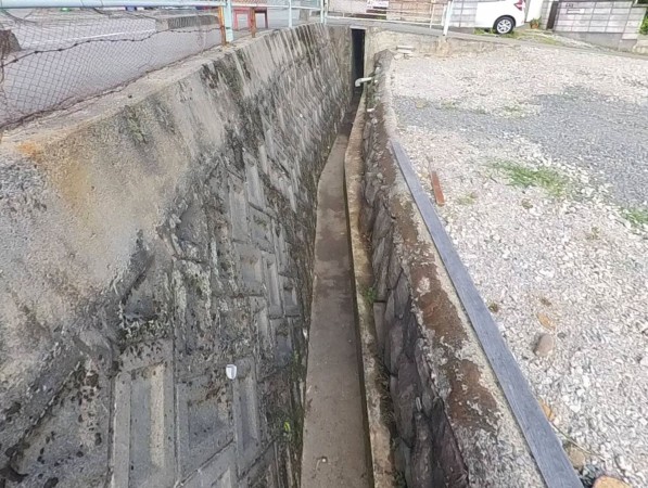 甲府市岩窪町、土地の画像です