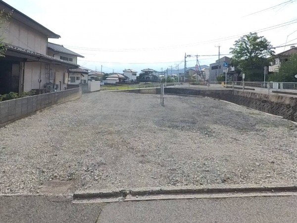 甲府市岩窪町、土地の画像です