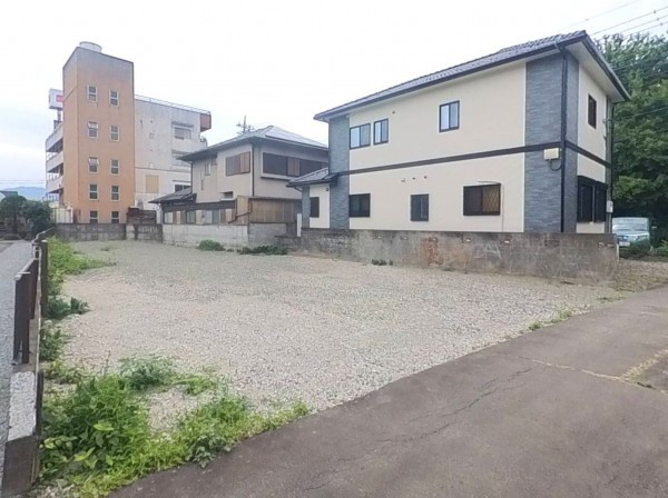 甲府市朝気、土地の画像です