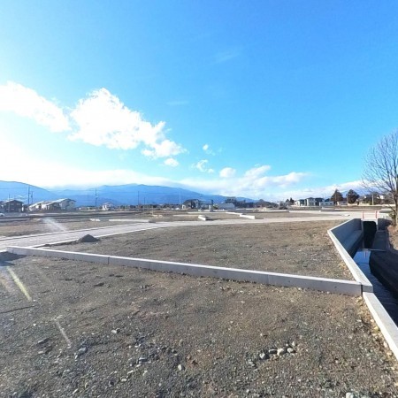 中巨摩郡昭和町西条、土地の画像です