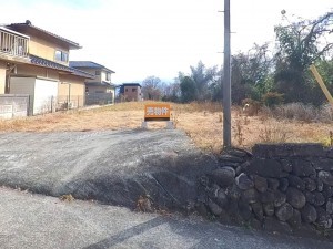 甲斐市宇津谷、土地の画像です