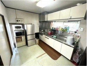 甲府市千塚、中古一戸建ての画像です