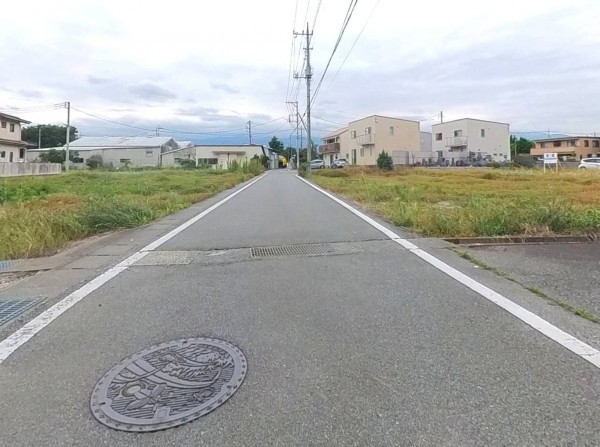中巨摩郡昭和町築地新居、土地の画像です