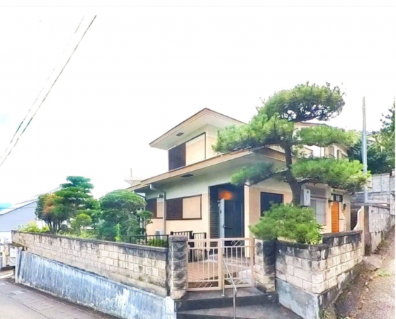 甲府市東光寺町、中古一戸建ての画像です