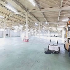 北杜市白州町鳥原、収益物件/倉庫の画像です