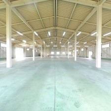 北杜市白州町鳥原、収益物件/倉庫の画像です