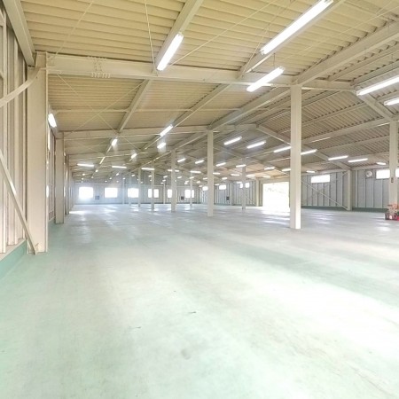 北杜市白州町鳥原、収益物件/倉庫の画像です