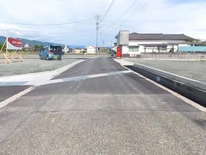 甲府市富竹、土地の画像です