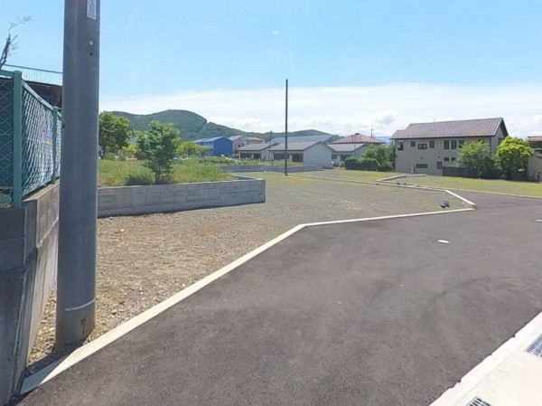 甲府市屋形、土地の画像です