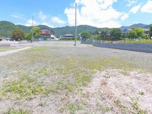 甲府市屋形、土地の画像です