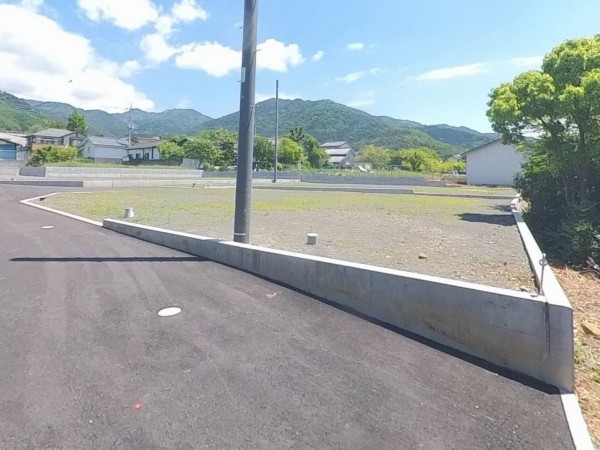 甲府市屋形、土地の画像です