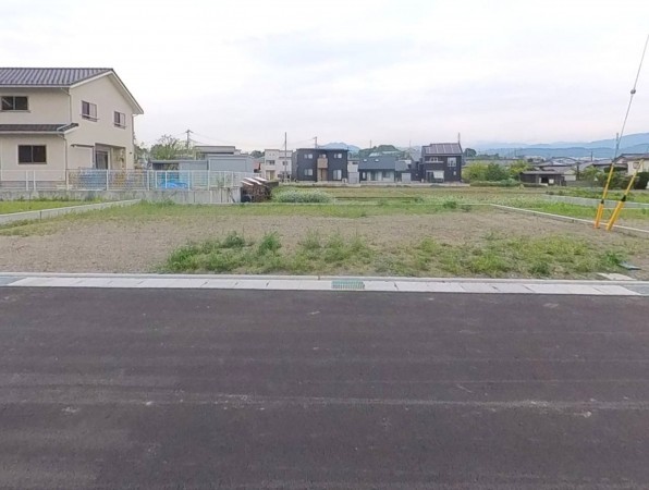 甲斐市竜王、土地の画像です