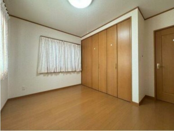甲斐市団子新居、中古一戸建ての画像です