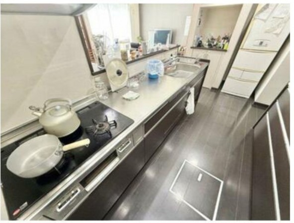 甲斐市亀沢、中古一戸建ての画像です