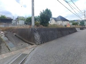 甲斐市団子新居、土地の画像です