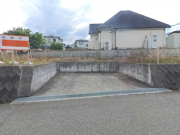 甲斐市団子新居、土地の画像です