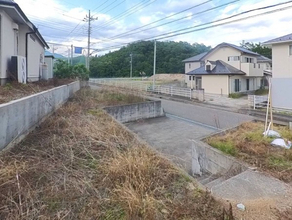 甲斐市団子新居、土地の画像です