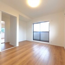 甲府市国母、中古一戸建ての画像です