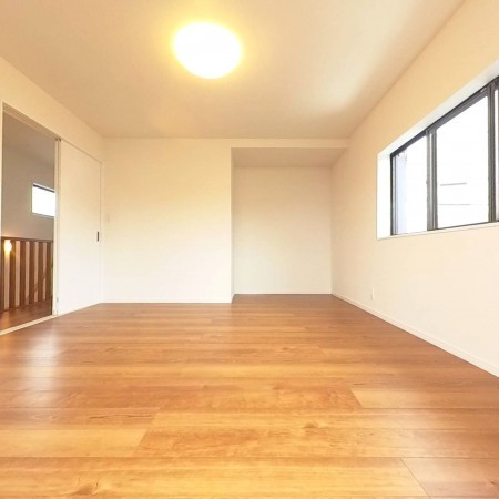 甲府市国母、中古一戸建ての画像です