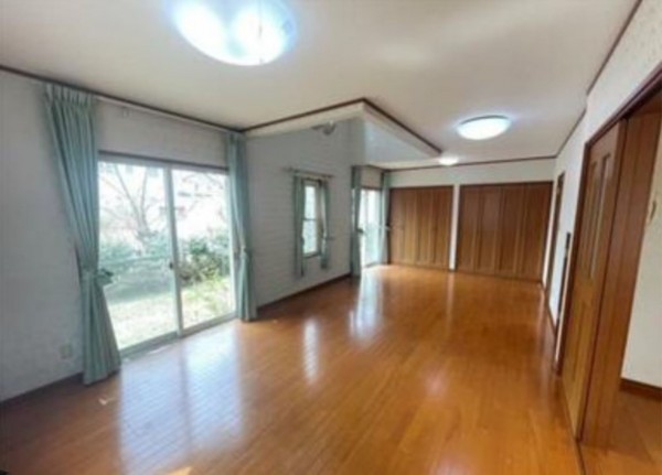 甲斐市篠原、中古一戸建ての画像です
