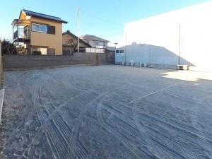 甲府市国母、土地の画像です