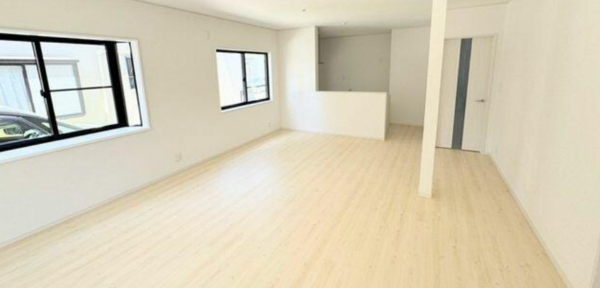 甲府市大里町、中古一戸建ての画像です