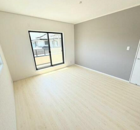 甲府市大里町、中古一戸建ての画像です