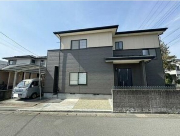 甲府市大里町、中古一戸建ての画像です