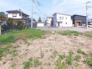 甲府市大里町、土地の画像です