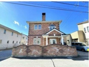 甲府市貢川、中古一戸建ての画像です
