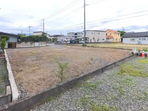 甲斐市富竹新田、土地の画像です