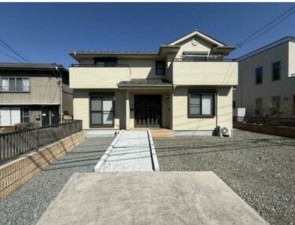 甲府市大里町、中古一戸建ての画像です