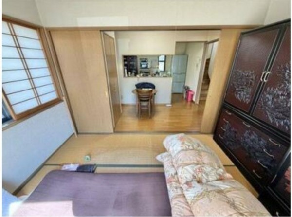 甲府市大里町、中古一戸建ての画像です