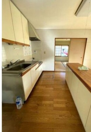 甲府市堀之内町、中古一戸建ての画像です