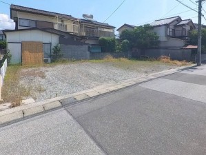 甲府市国母、土地の画像です