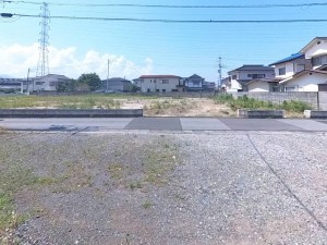 甲府市国母、土地の画像です