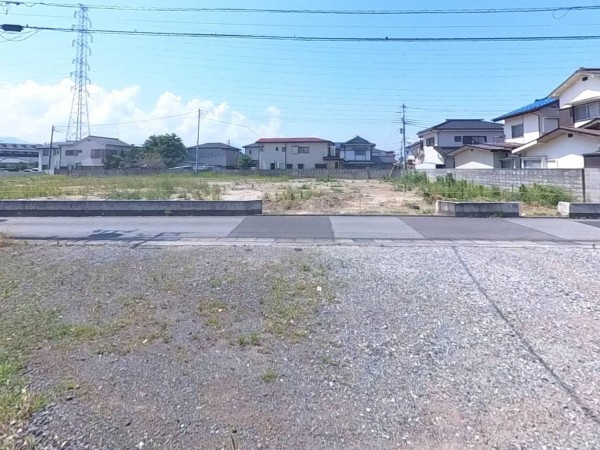 甲府市国母、土地の画像です