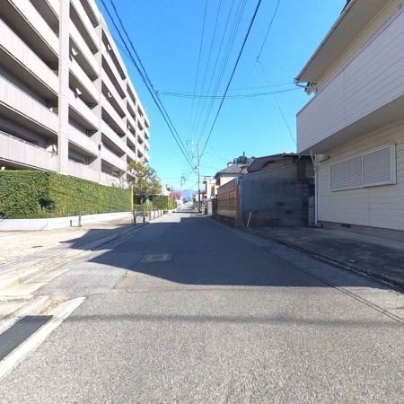 甲府市国母、マンションの画像です