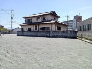 甲斐市富竹新田、土地の画像です